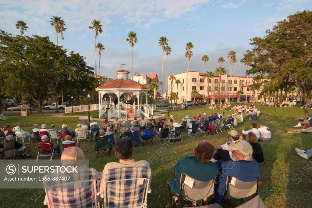 Free outdoor concert at the Gazebo in Ddowntown Venice, Florida