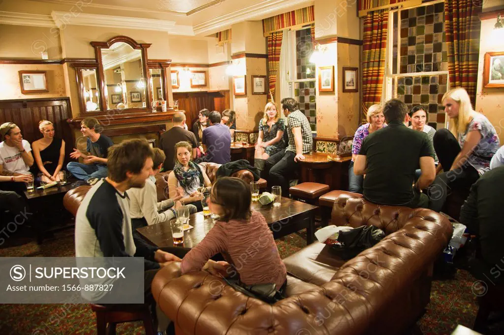 The Chandos Pub & Bars, 29 St Martin´s Lane, Leicester Square, London, England, United Kingdom, UK, Europe.