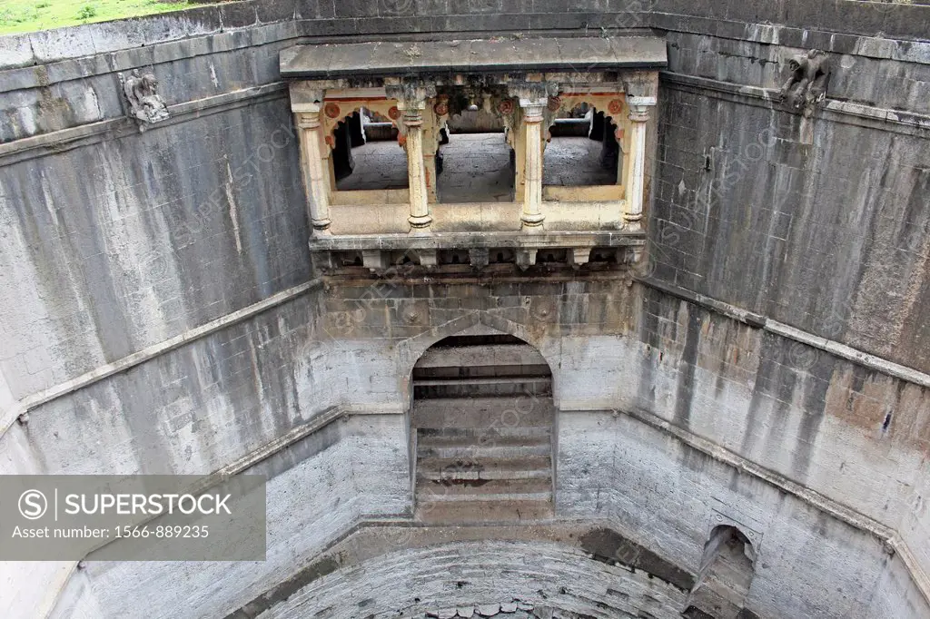 Structure at Bara Mota chi Vihir, Historic well at Limb Village, Satara, Maharashtra, India