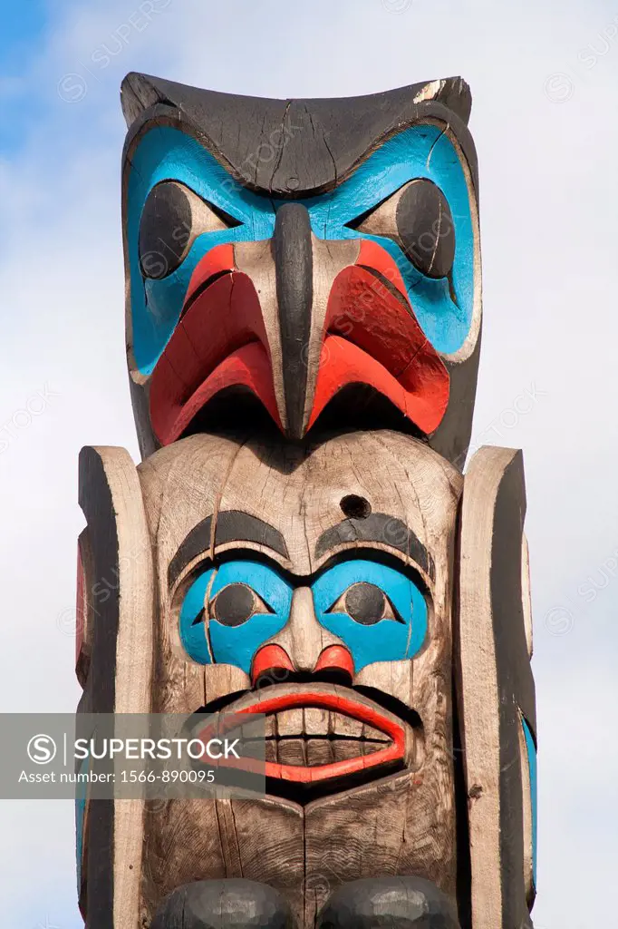Owl with a face totem pole by Tom Lafortune, Duncan, BC, Canada