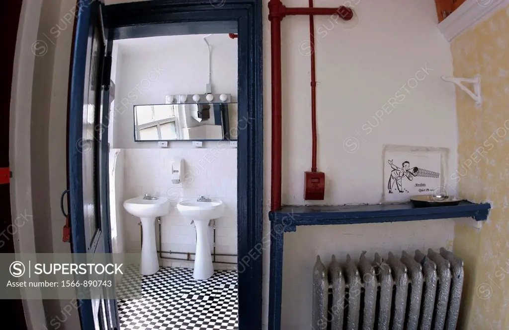 New York, Bowery Flophouse for Homeless Men, Common Bathrooms