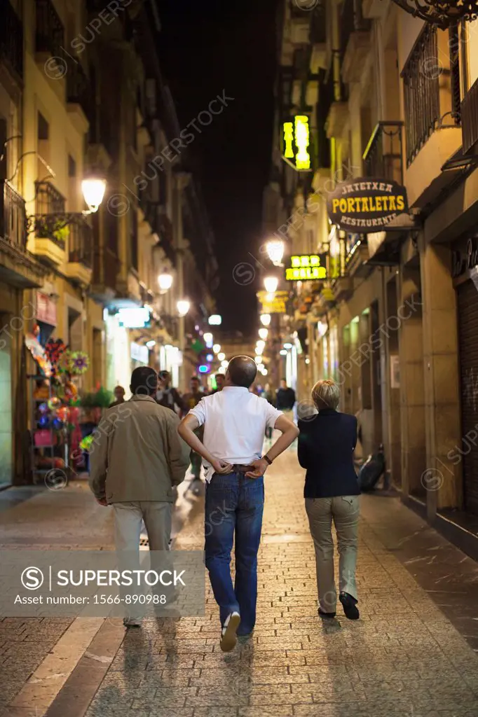 Spain, Basque Country Region, Guipuzcoa Province, San Sebastian, Old Town and people, NR