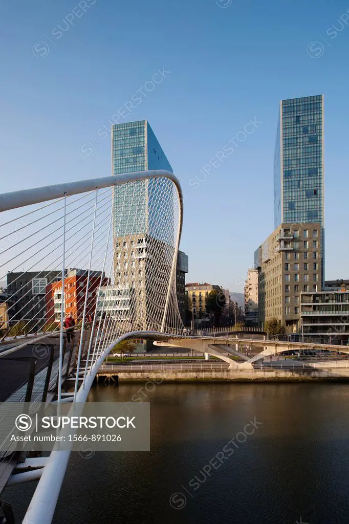 Spain, Basque Country Region, Vizcaya Province, Bilbao, The Zubizuri Bridge, architect Santiago Calatrava, on the Rio de Bilbao river