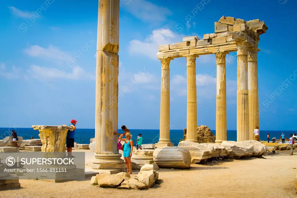 Temple of Apollo  Side ancient city  Province of Antalya  Mediterranean coast  Turkey