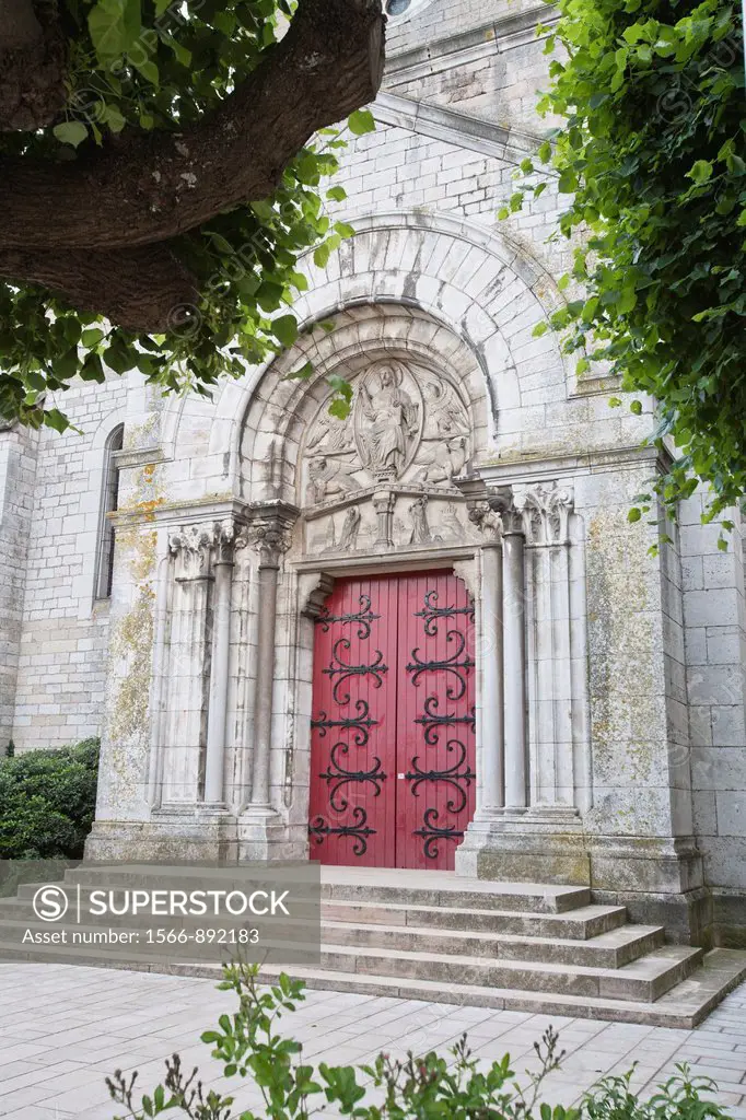 Entrance to the church Saint Denis in Nuits-Saint-Georges, Burgundy, France, Europe