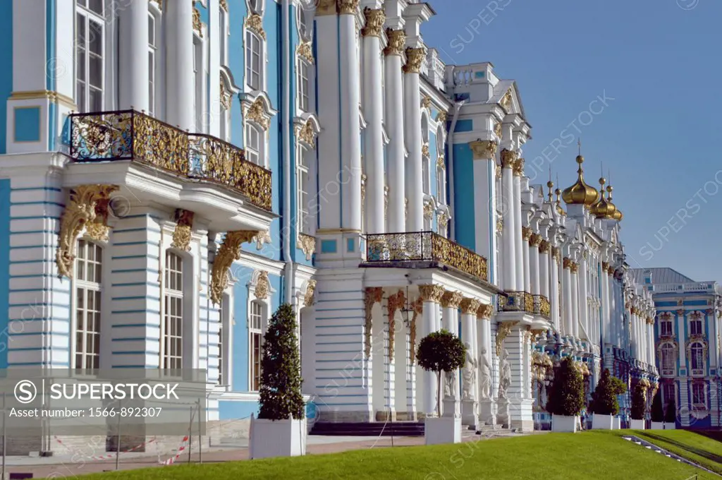 Russia, St  Petersburg, Tsarskoye Selo, Catherine´s Palace facing gardens