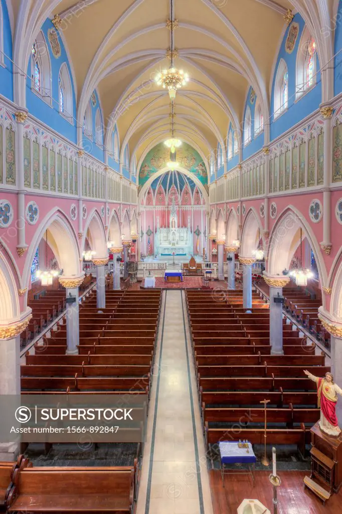 The beautiful interior of St  Bridget´s Church, one of the churches in the Parish of the Resurrection, in Jersey City, New Jersey