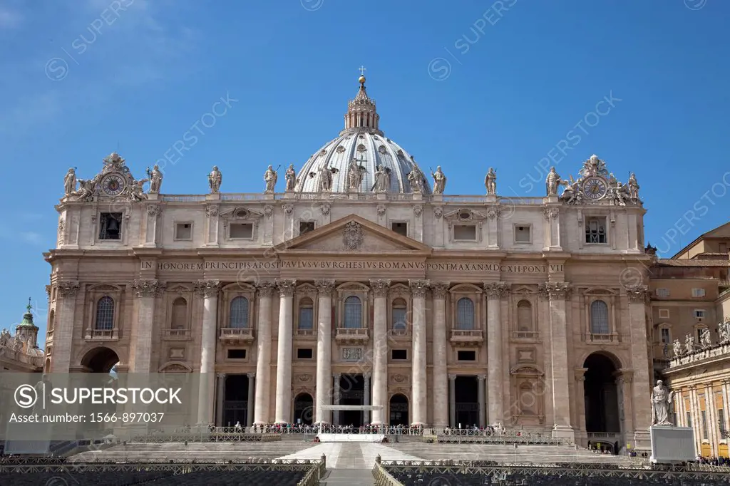 Saint Peter´s Basilica facade in Rome, Lazio, Italy, Europe