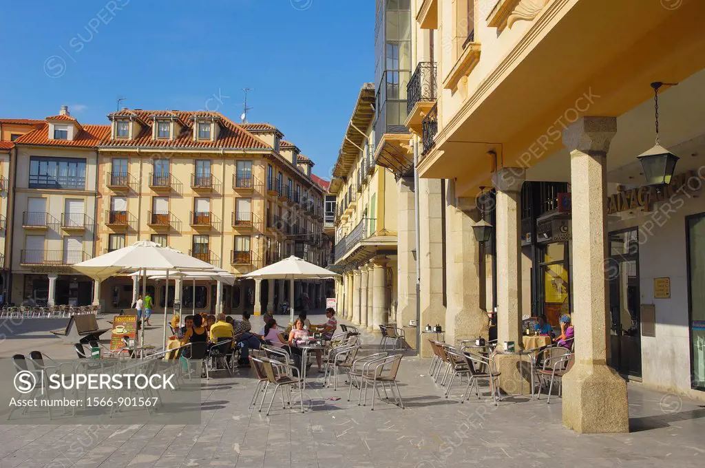 Plaza Mayor (main square), Astorga, Silver Route, Leon province, Castilla y Leon, Spain