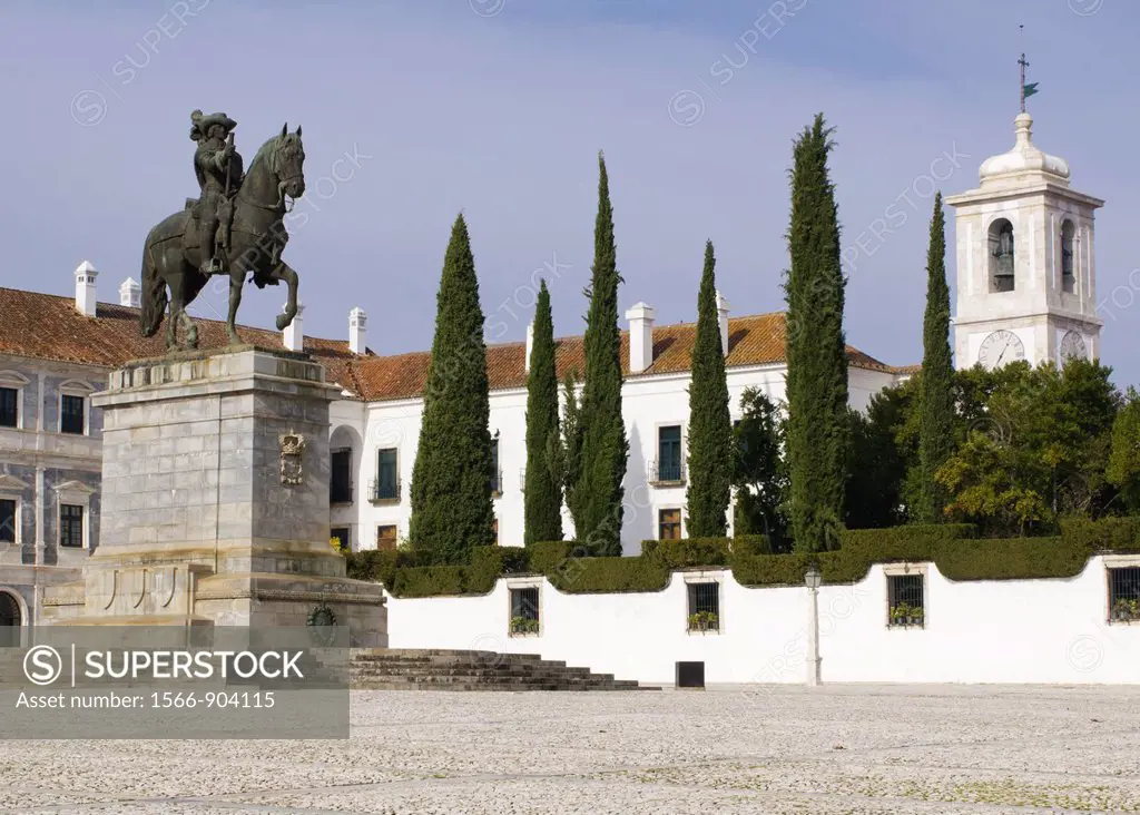 King Joao IV equestrian statue and Dukes of Braganca Palace at Vila Vicosa, Evora, Alentejo, Portugal