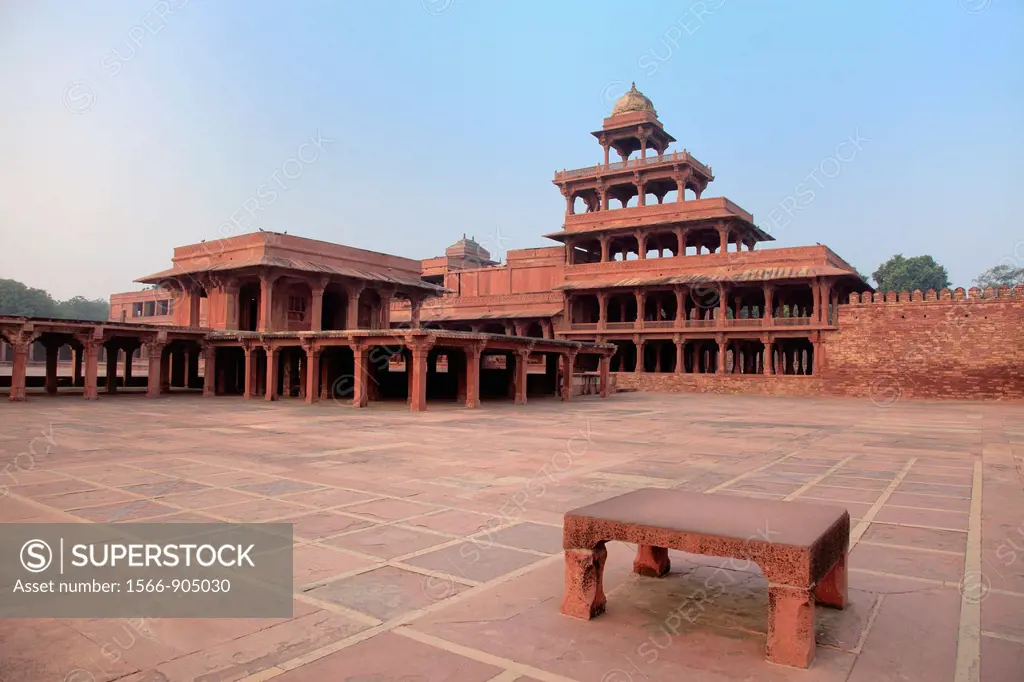 Diwan-i-Khas, Akbar´s palace 1569-1572, UNESCO World Heritage site, Fatehpur Sikri, India