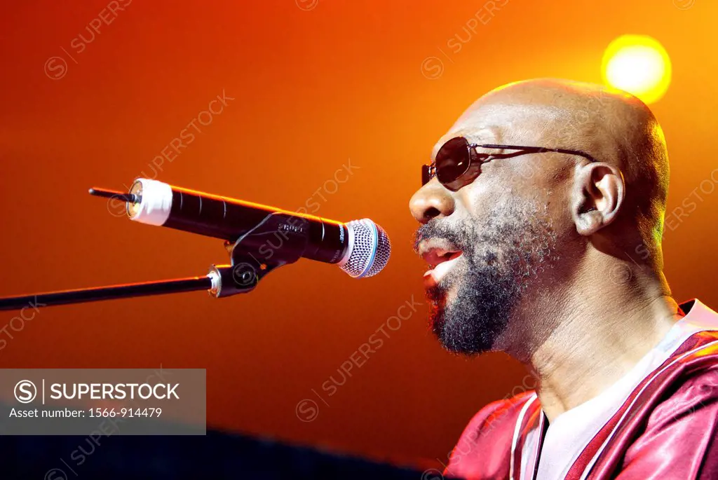 Isaac Hayes live at the Opera House, Bournemouth  Famous for his music from the motion picture ´Shaft´ and for being the voice of the Chef in ´Southpa...
