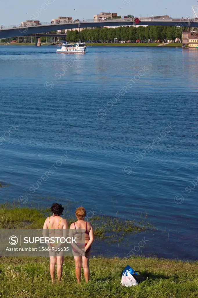 Russia, Novgorod Oblast, Veliky Novgorod, Volkhov River, Sofiyevski Beach