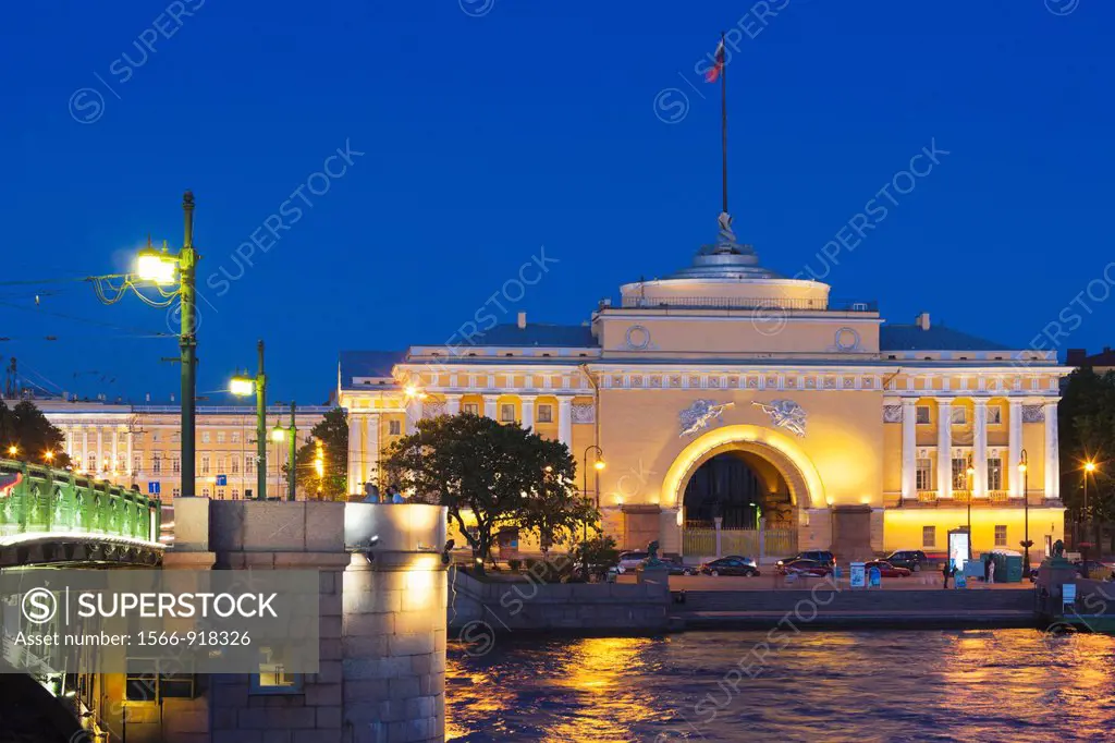 Russia, Saint Petersburg, Center, Admiralty Building from the Dvortsovy Bridge, evening