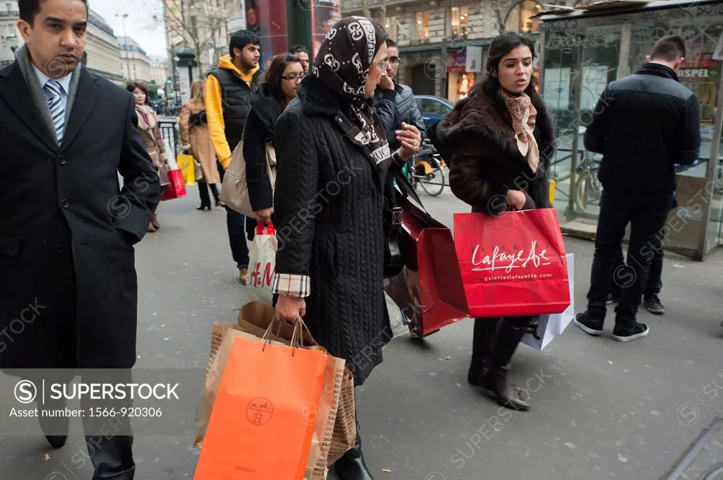 Paris, France, January Sales Shopping, Crowd Outside Galeries Lafayette Department Store, Walking on Sidewalk