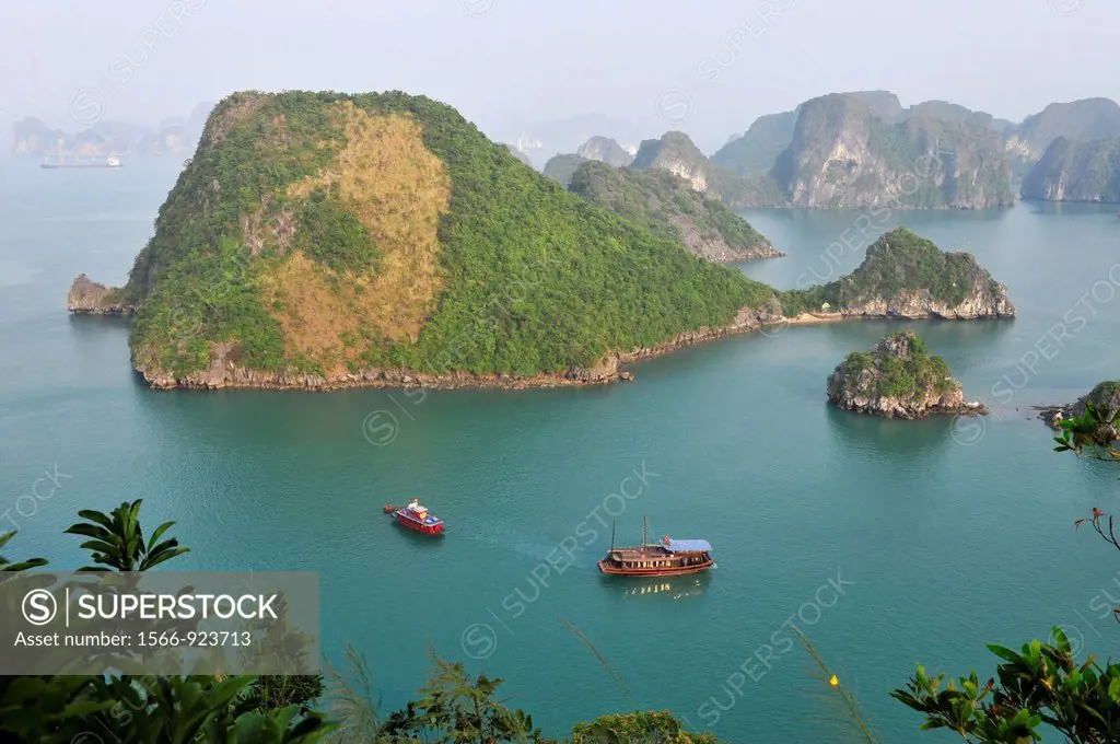 Asia,South East Asia,Vietnam,Halong Bay