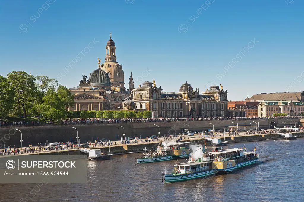 Fleet parade of historical paddle steamers, every year on 1 May, on the Elbe River in front of the old town of Dresden, Saxony, Germany, Europe