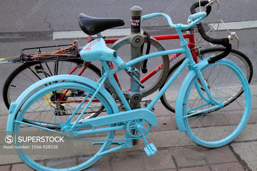 Canada, Ontario, Toronto, Spadina Avenue, Chinatown, ethnic neighborhood, abandoned bicycle, repainted, ´The Good Bike Project´, pastel blue, civic di...