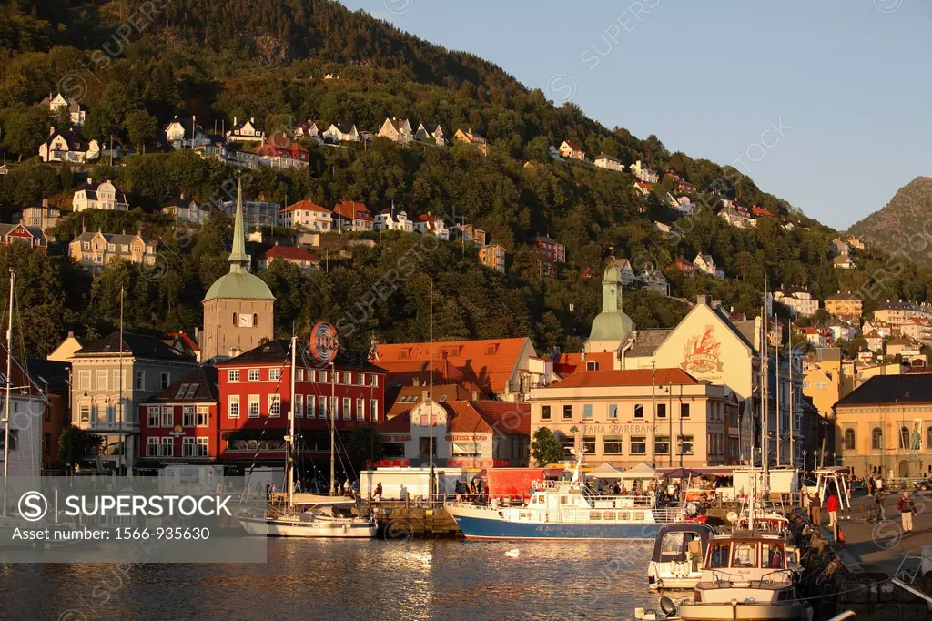 Norway, Bergen, Vagen harbour scene