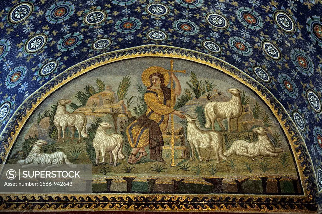 Mosaics in the Mausoleo di Galla Placidia in Ravenna showing ´The Good Shepherd´, Emilia-Romagna, Italy