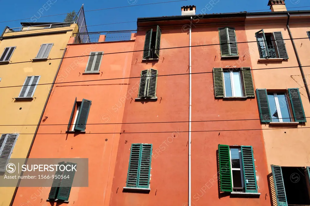 Bologna (Italy): houses along via Santo Stefano