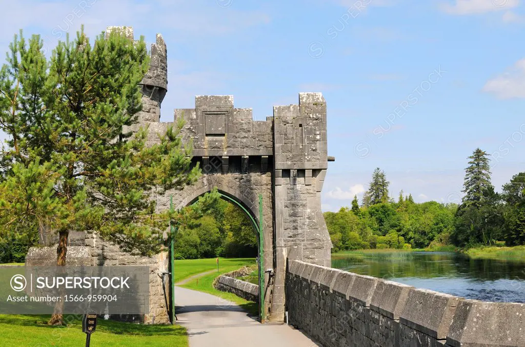 Ireland, County Mayo, Cong, The Cong river at Ashford castle
