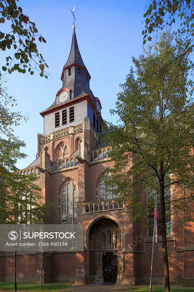 Germany, Kranenburg Niederrhein, Lower Rhine, Rhineland, North Rhine-Westphalia, NRW, church Saint Peter and Paul, catholic church, pilgrimage church ...