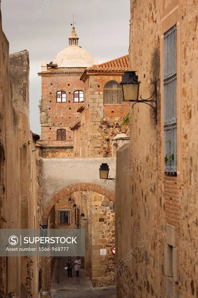 Spain, Extremadura Region, Caceres Province, Caceres, Ciudad Monumental, Old Town, Adarve de Santa Ana street