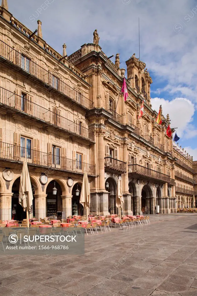 Spain, Castilla y Leon Region, Salamanca Province, Salamanca, Plaza Mayor, town hall