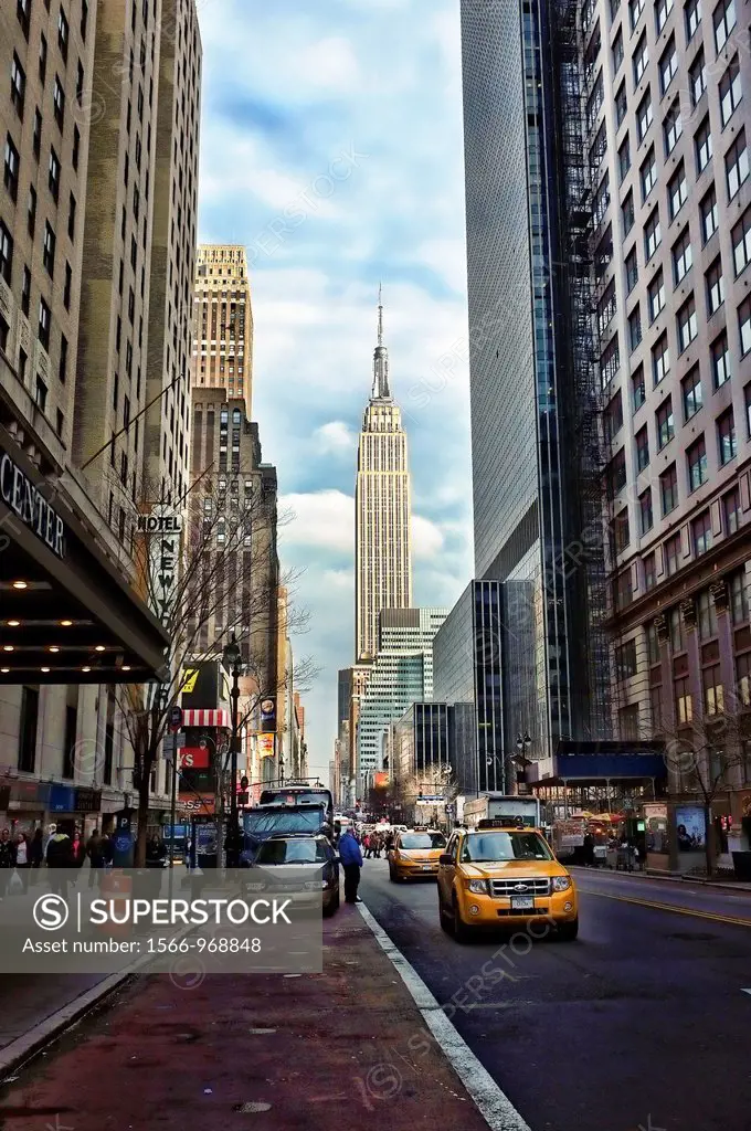 Empire State Building as seen from West 34th Street, Manhattan, New York, NY, USA