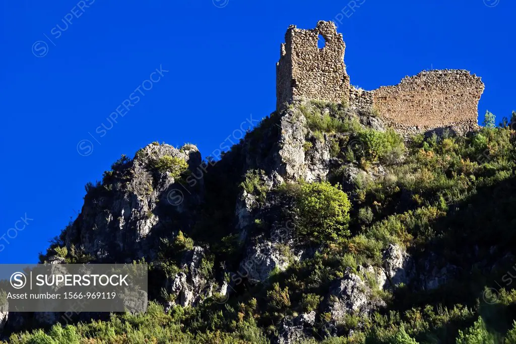 Arab castle ruins - Espadilla - Alto Mijares - Sierra Espadán - Castellon - Comunidad Valenciana - Spain - Europe