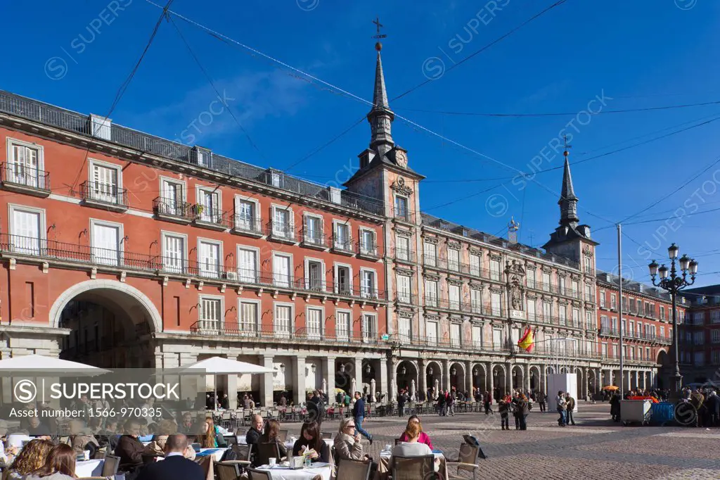Spain, Madrid, Centro Area, Plaza Mayor, outdoor cafes