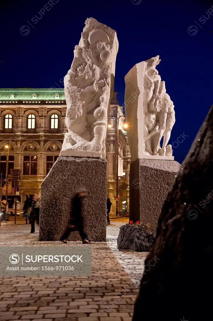 Sculptures Albertina Platz, the square next to the Hotel Sacher and just behind the Staatsoper  Vienna, Austria