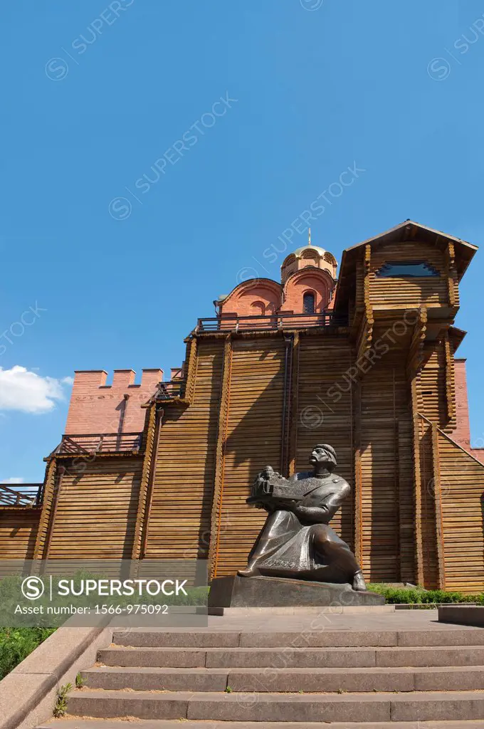Statue of Yaroslav The Wise at The Golden Gate, Kiev, Ukraine, Europe