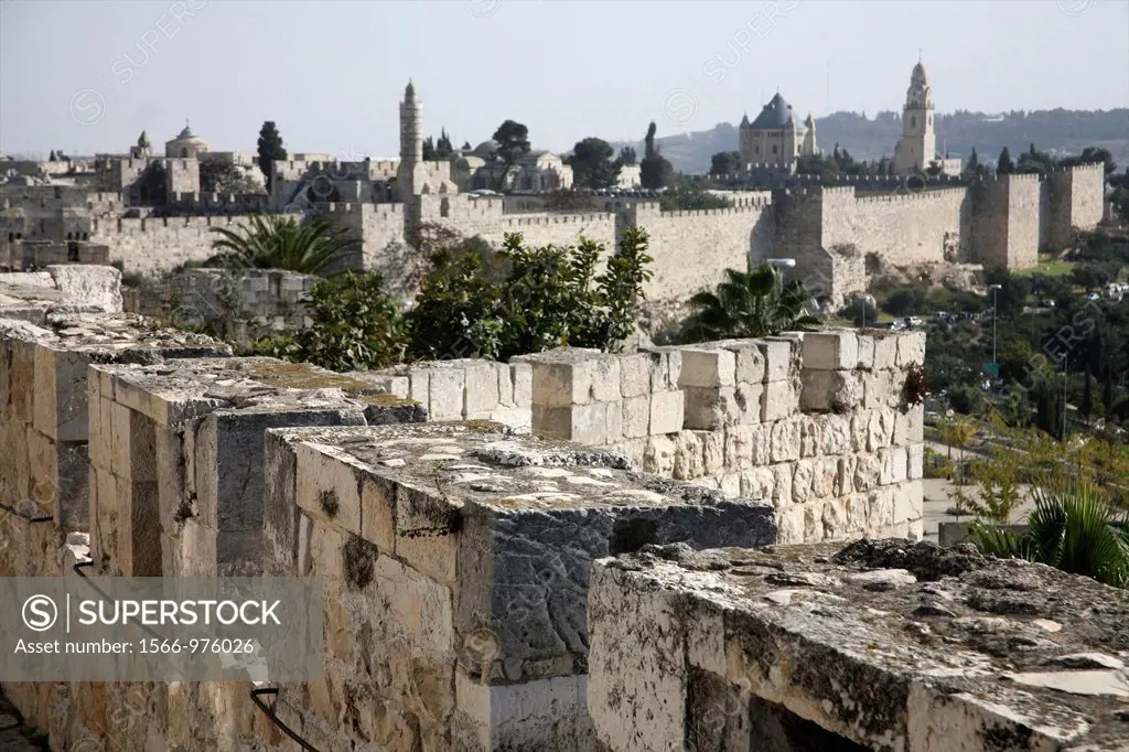 Views of the old city of Jerusalem from the Damascus gate