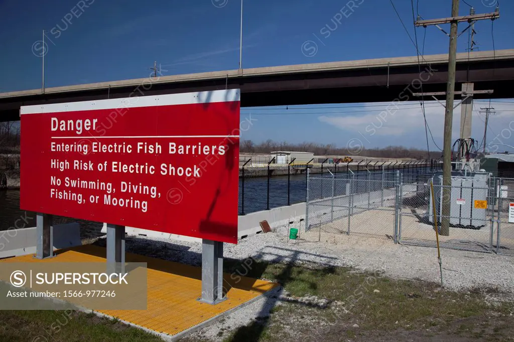 Lockport, Illinois - An electric fish barrier installed by the U S  Army Corps of Engineers on the Chicago Sanitary and Ship Canal  The barrier is des...