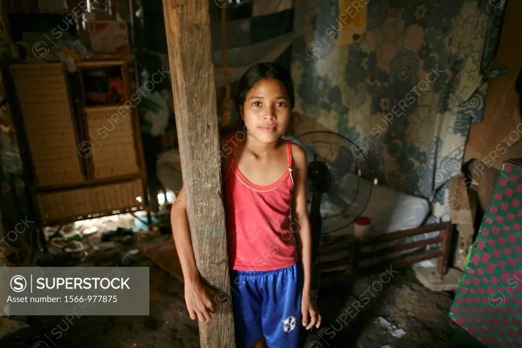 Displaced girl living in one of the slums of Barrancabermeja