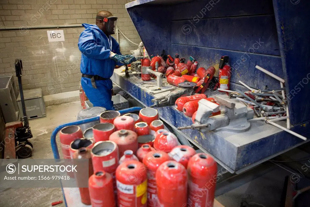 Recycling of fire extinguishers All municipalities in The Netherlands are required to provide known collection points for recyclable and/or hazardous ...