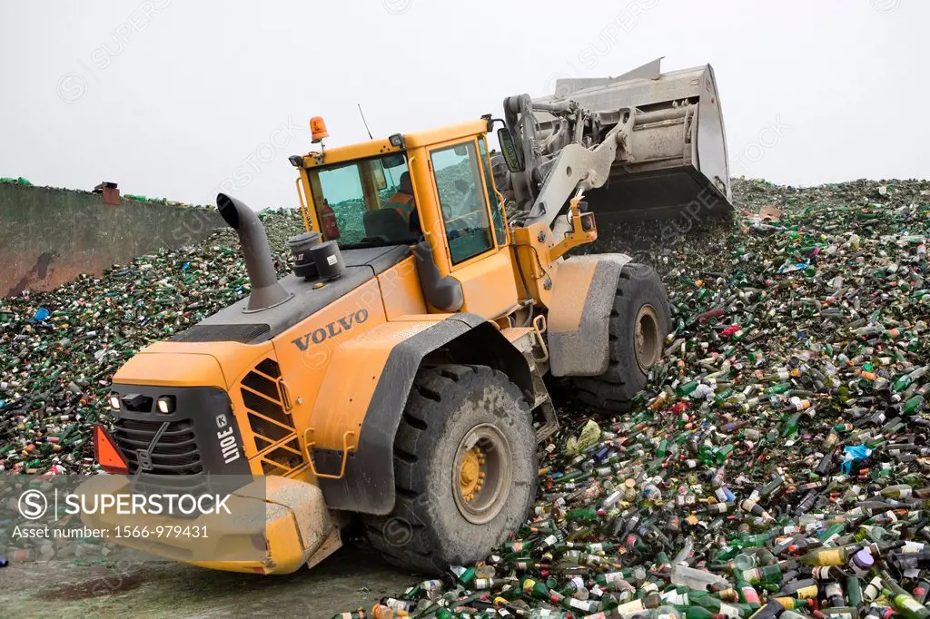 Recycling of toxic waste All municipalities in The Netherlands are required to provide known collection points for recyclable and/or hazardous materia...