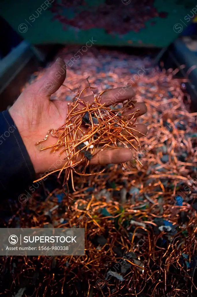 Recycling of electricity cables The wires are being shredded and then the metals seperated from the plastics All municipalities in The Netherlands are...