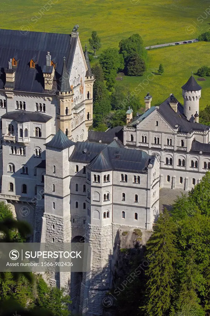 Neuschwanstein Castle (Schloss Neuschwanstein), Allgau, Fussen, Romantische Strasse (´Romantic Road´), Bavaria, Germany, Europe