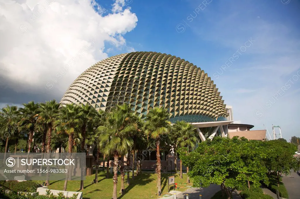 Esplanade, nicknamed ´the big durian,´ Singapore