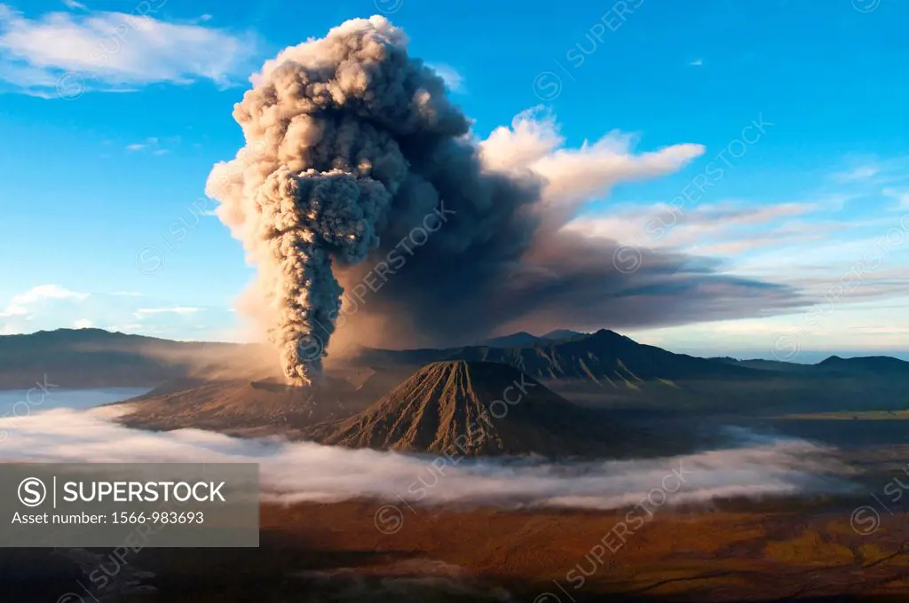 Asia, Indonesia, Java, Bromo volcano in eruption