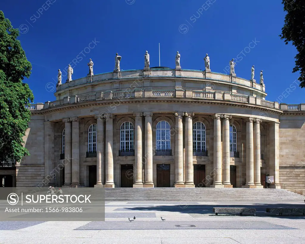 Germany, Stuttgart, Neckar, Baden-Wuerttemberg, Stuttgart State Theatre, opera house, main entrance, columns, perron