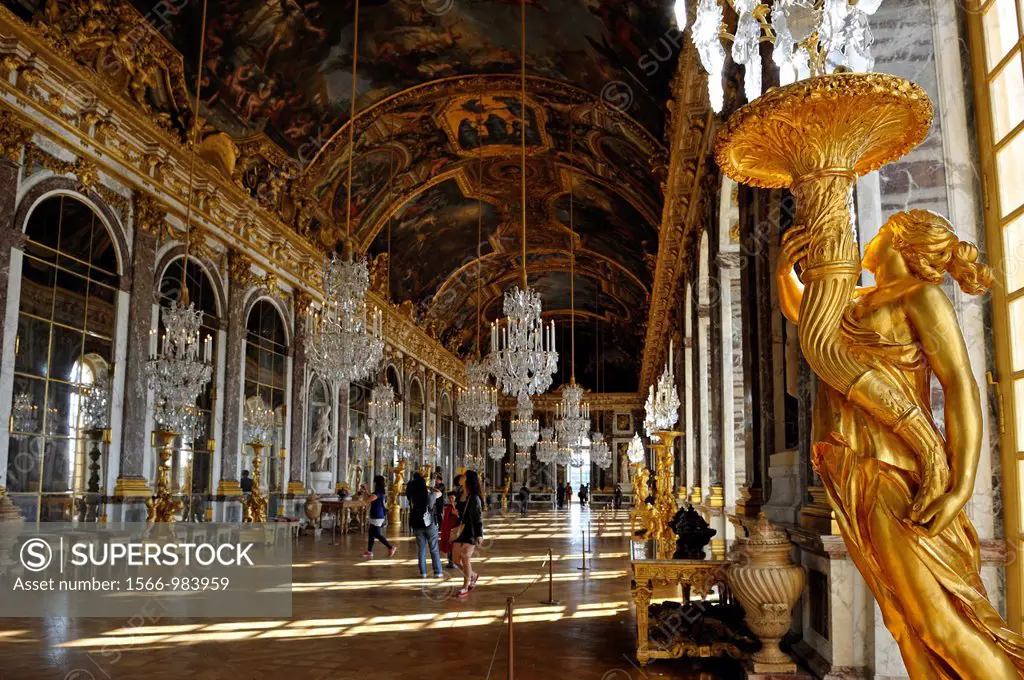 Hall of Mirrors of the Palace of Versailles, Yvelines departement, France, Europe