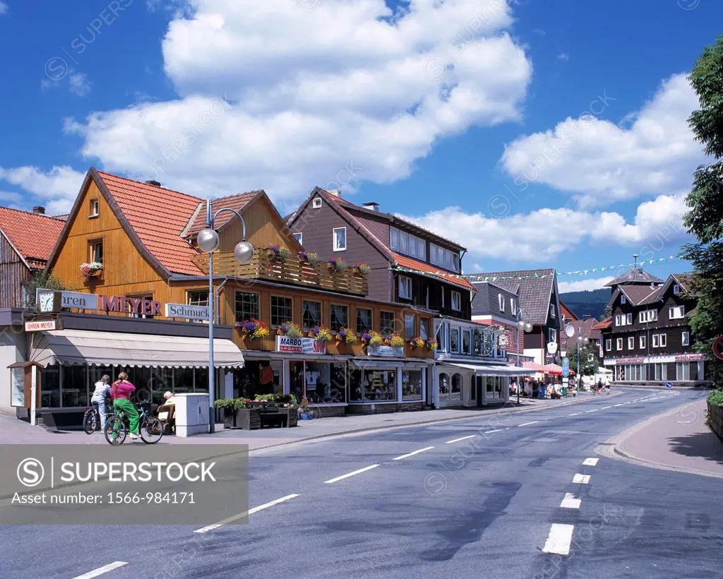 Germany, Braunlage, Harz, Upper Harz, nature reserve Harz, Lower Saxony, town centre, Herzog Wilhelm Street, main road, residential buildings, shops