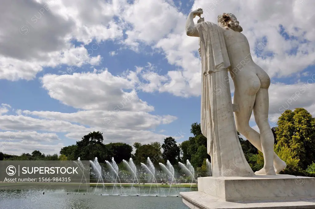 statue of Mirror Fountain, Gardens of Versailles, Yvelines departement, France, Europe