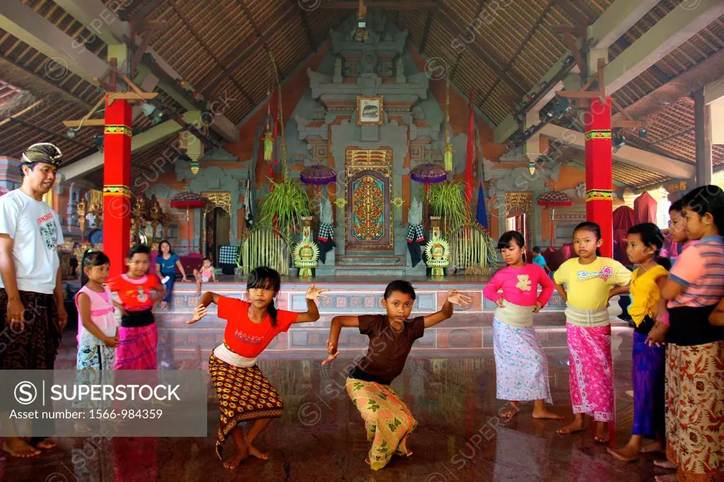 Asia, Indonesia, Bali, Near Ubud, Gde Bagus Mandera Erawan´s traditional dancing school