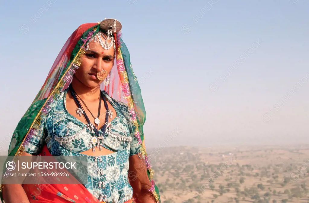 Hindu woman belonging to the Bishnoï caste. Rajasthan, India. Bishnoï are considered as the environmentalists of the Thar desert.