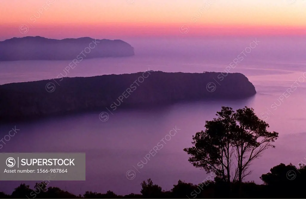 Cap des Pinar and Cap de Formentor, Alcudia bay at dawn, Majorca, Balearic Islands, Spain